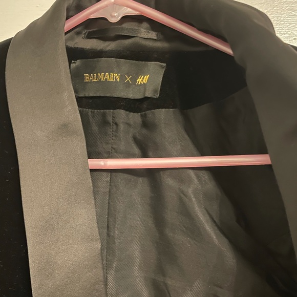 Balmain x H&M Velvet Blazer in Excellent Condition - Picture 2 of 7